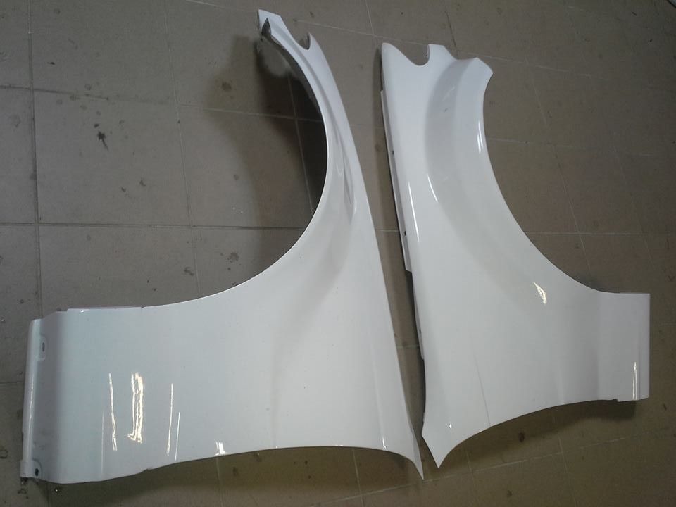 Breddade glasfiber framskärmar  - Bmw E46