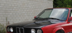 BMW E30 - Huv OEM - 3