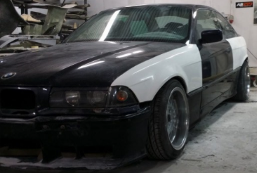 BMW E36 - Framskärmar FELON +50mm - 2