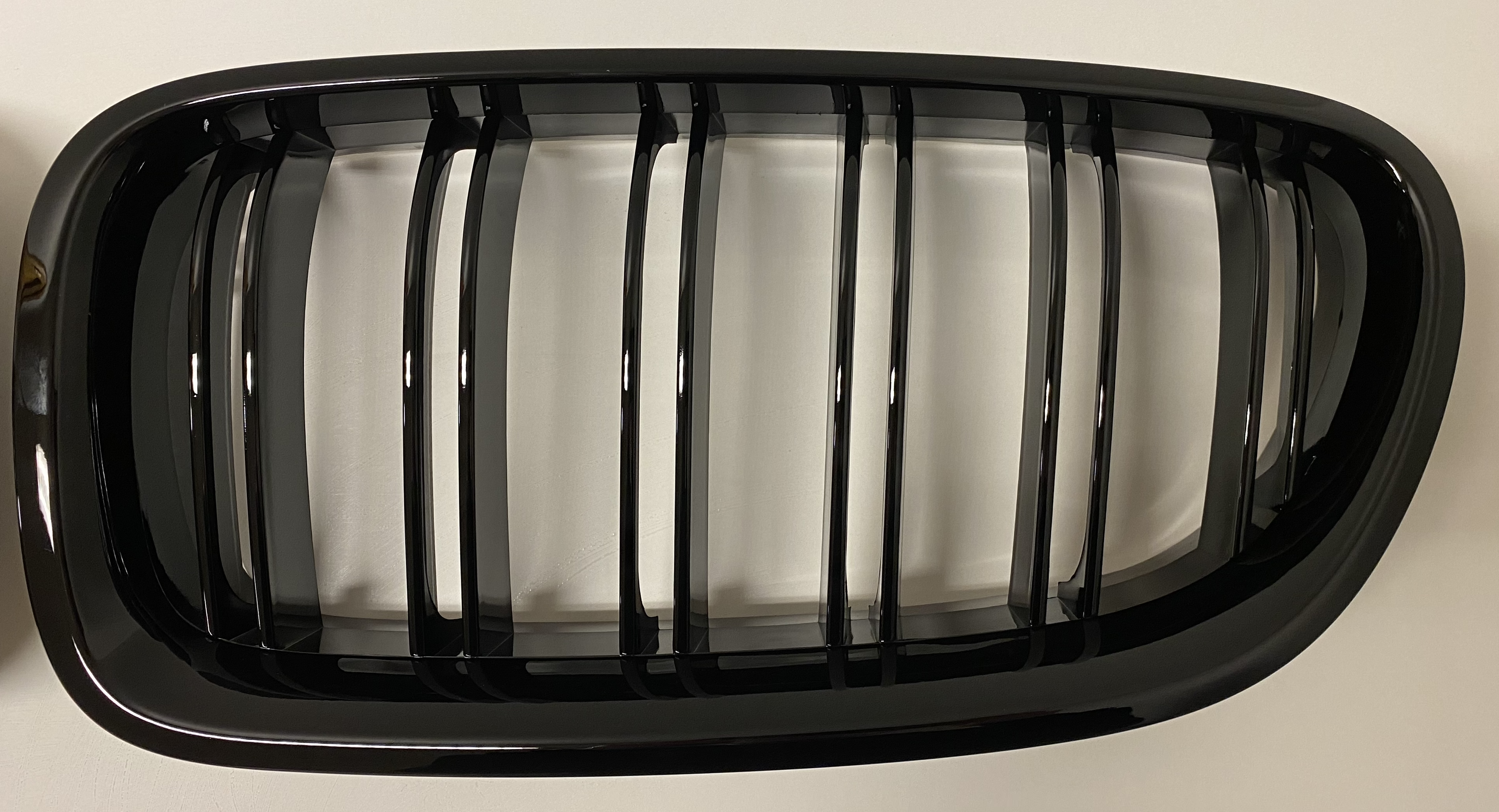 BMW F10/F11 Grill/Njurar M-Look Blank Svarta - 3