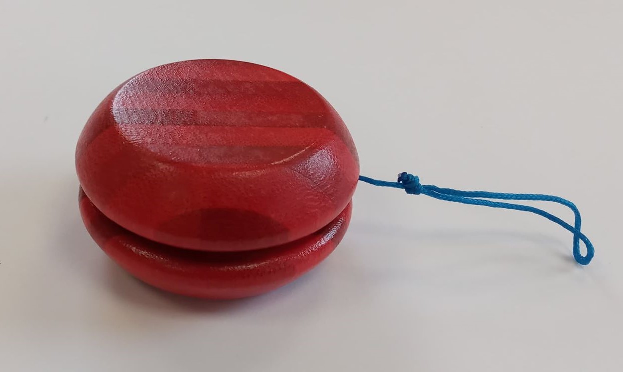 Yo-Yo av bambu, röd