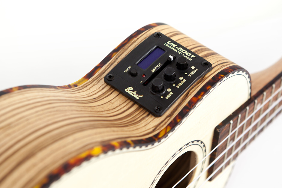 Reno RU210E Ukulele med preamp - 2