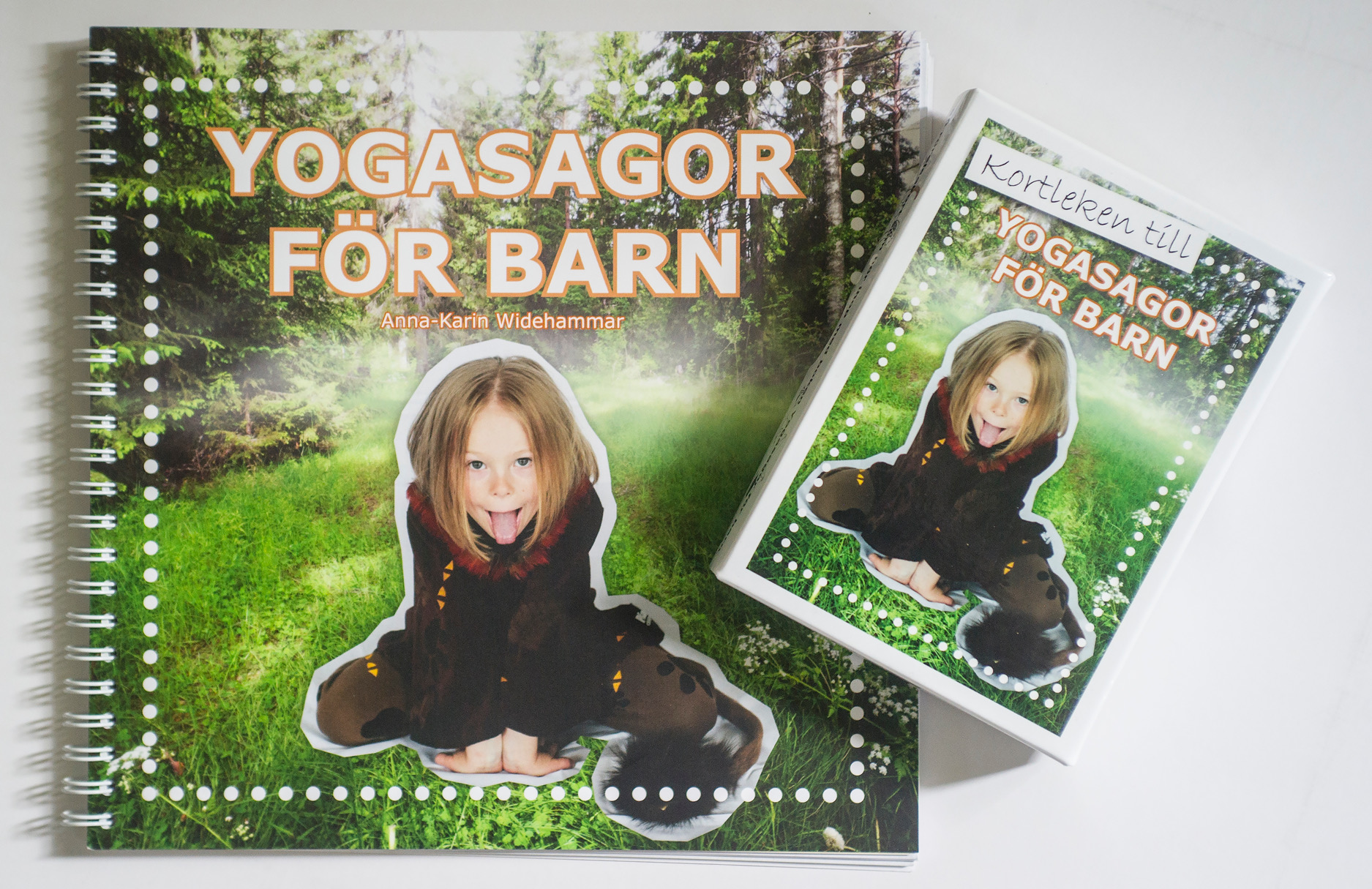 Yogasagor paket 1 bok + 1 kortlek