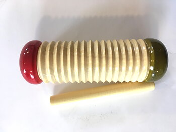 Regn shaker / Skrapa med träklubba