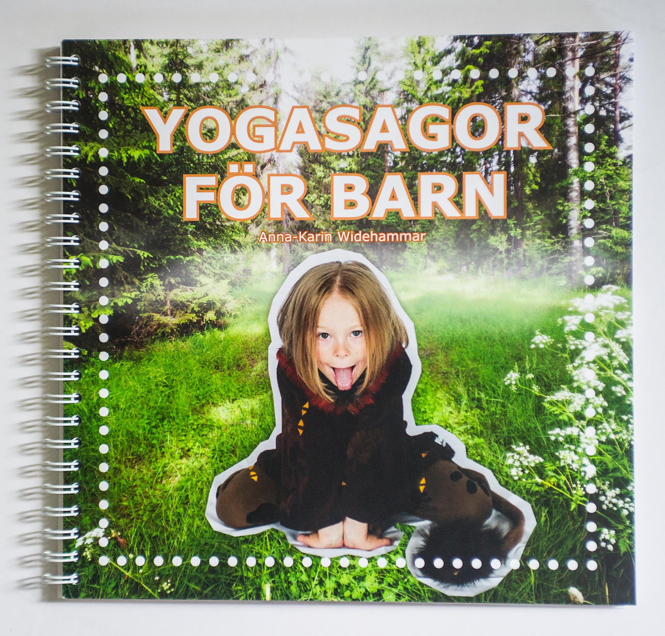 Yogasagor för barn / bok