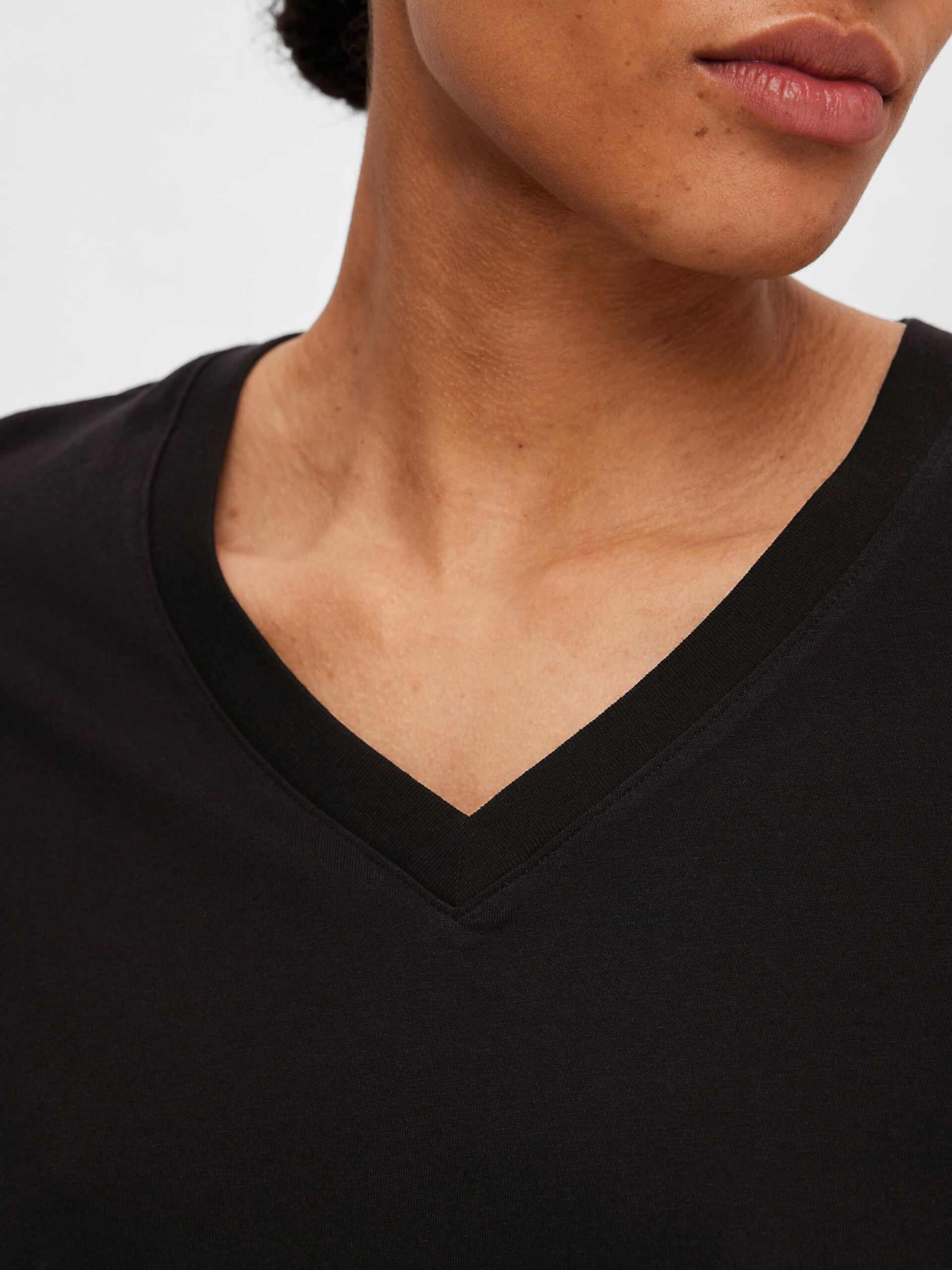 Selected Femme V-neck Classic T-shirt Black - 5