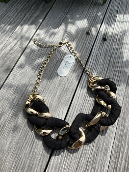 BOW19 Luisa Necklace Black