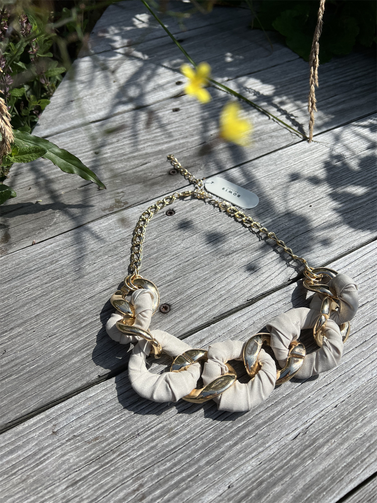 BOW19 Luisa Necklace Greige