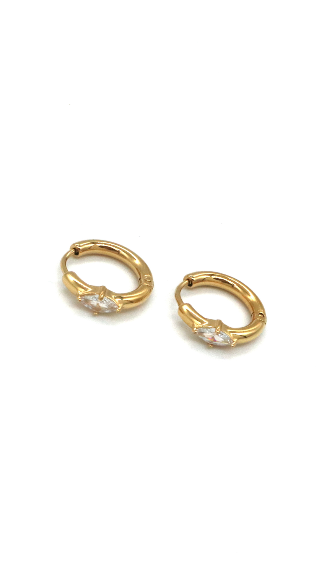 GULDPLÄTERADE STÅL HOOPS | MILLA