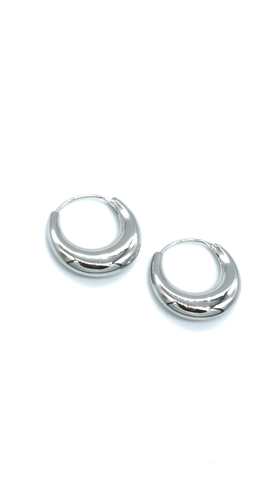 SILVER HOOPS | ANN