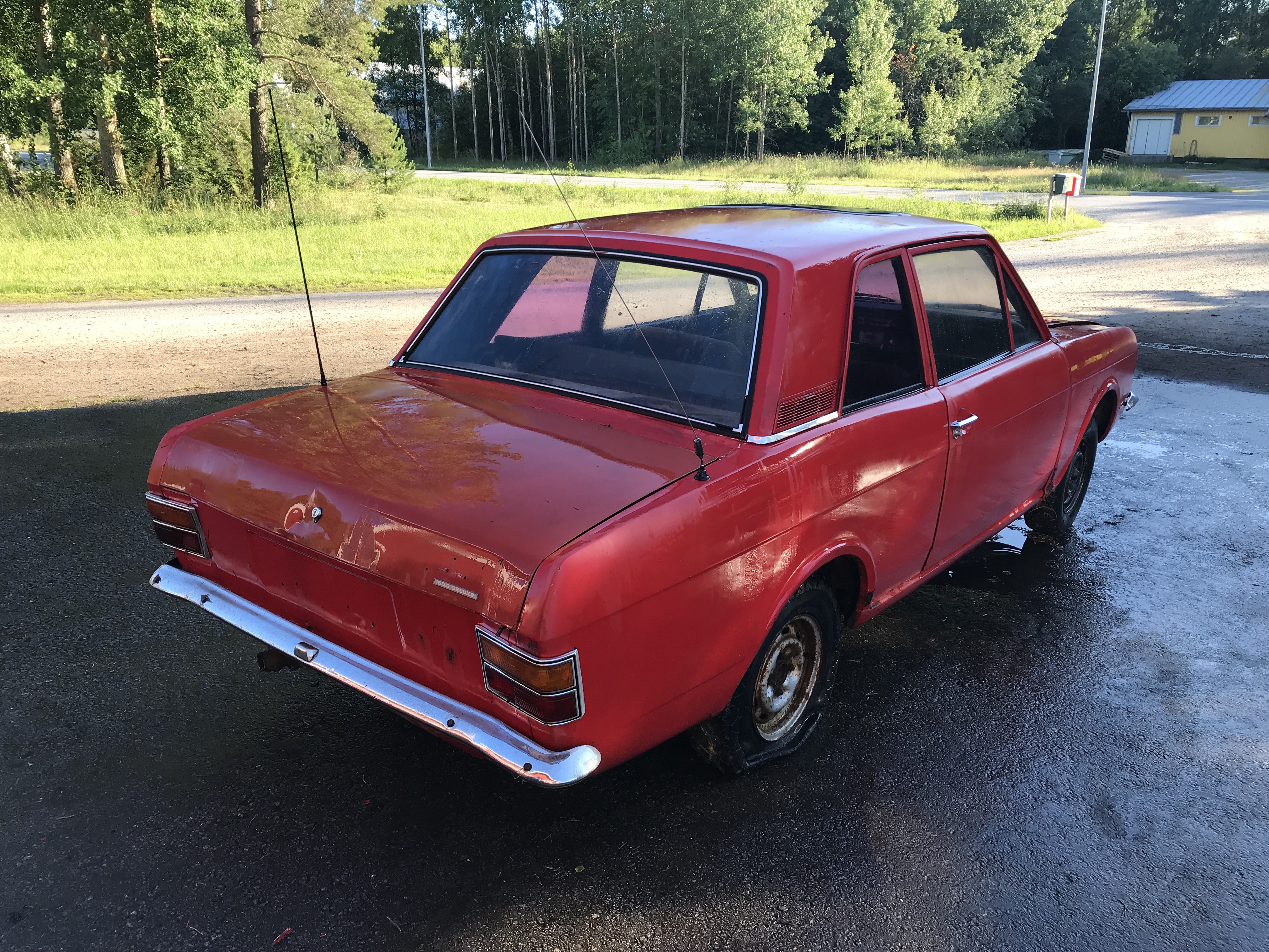 Ford Cortina - Purkuauto (myydään osina) - 5