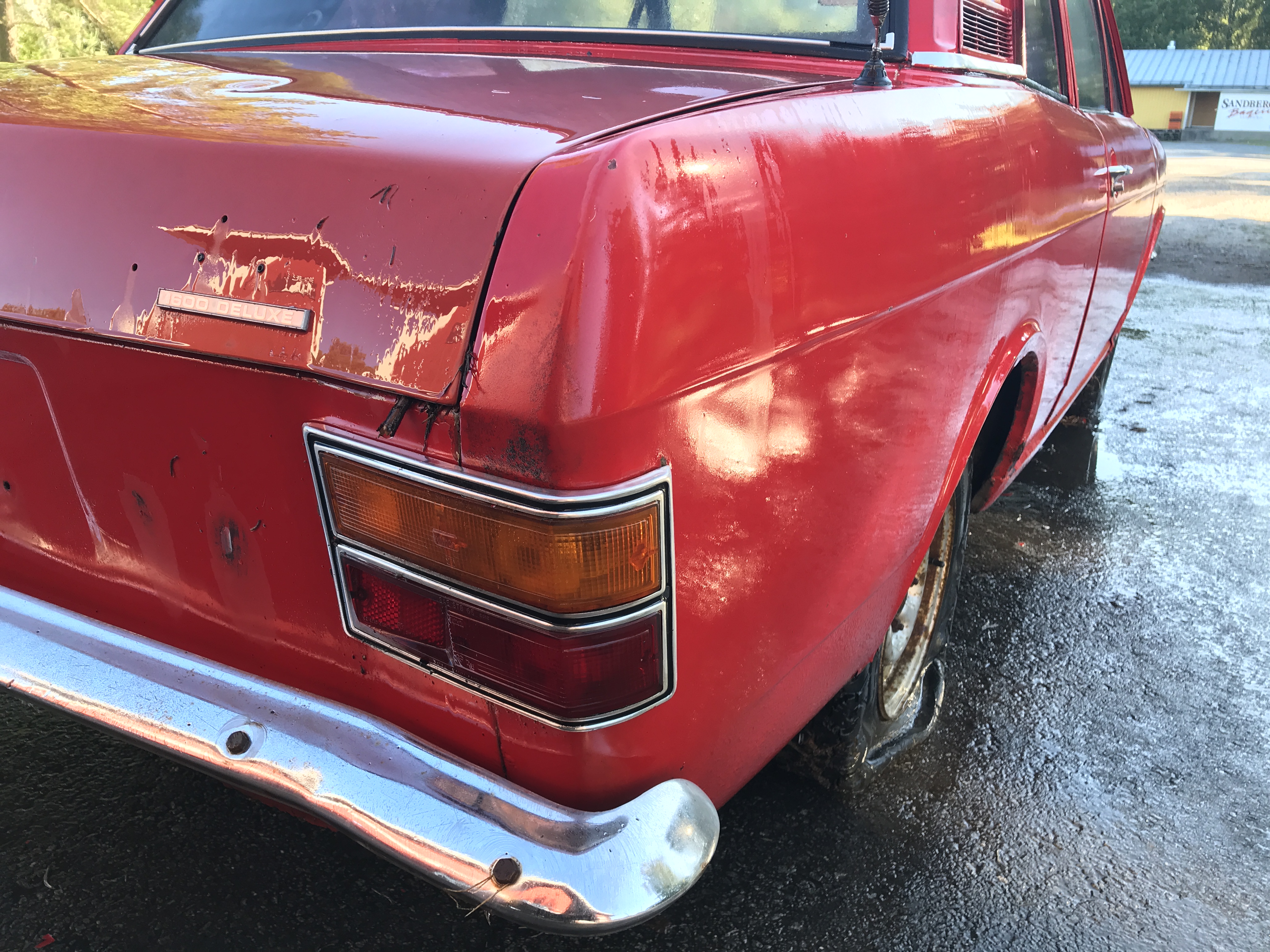 Ford Cortina - Purkuauto (myydään osina) - 11
