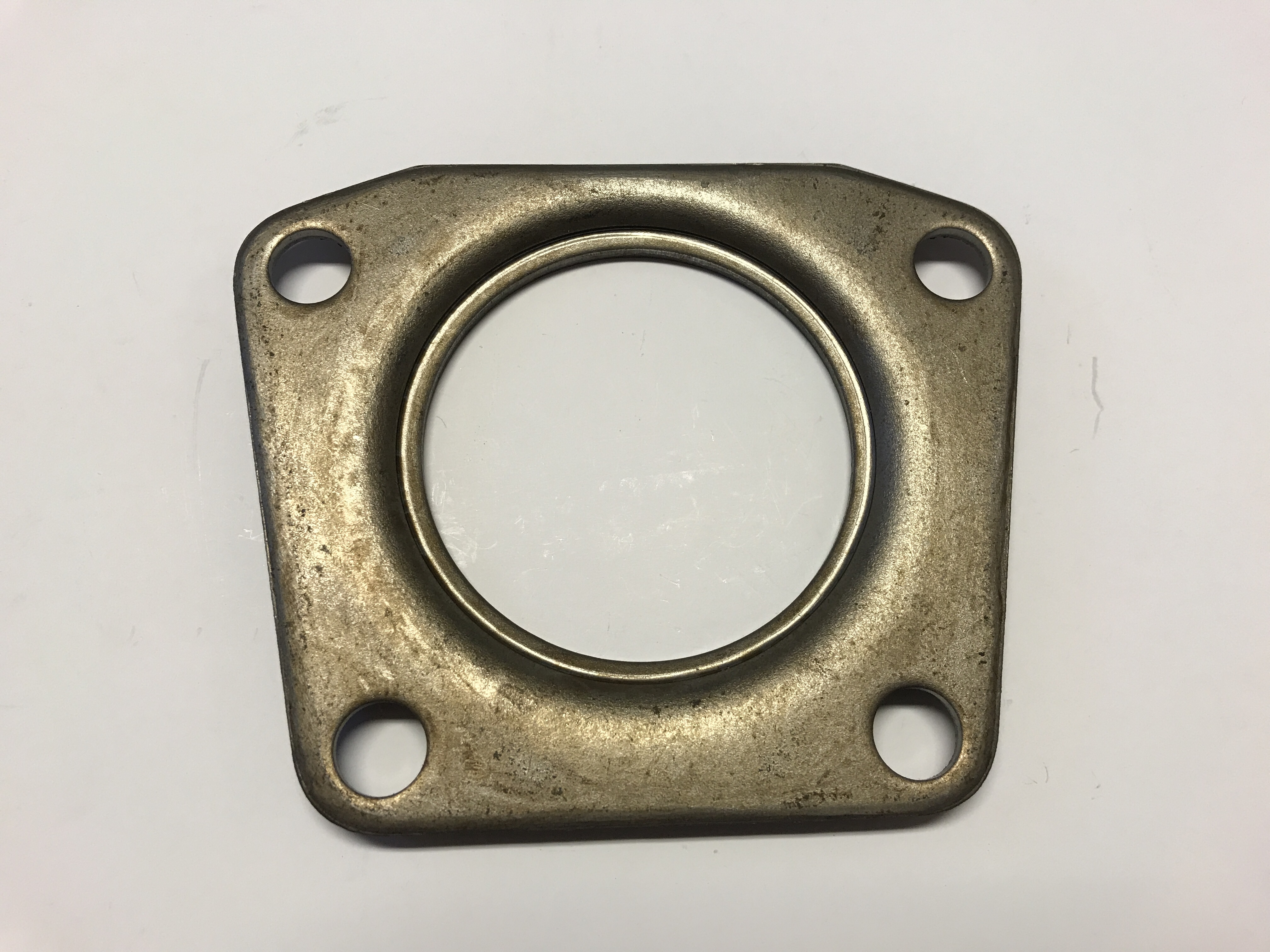 Retainer plate for wheel bearing rear Ford Taunus P7 (REPRO) - 4