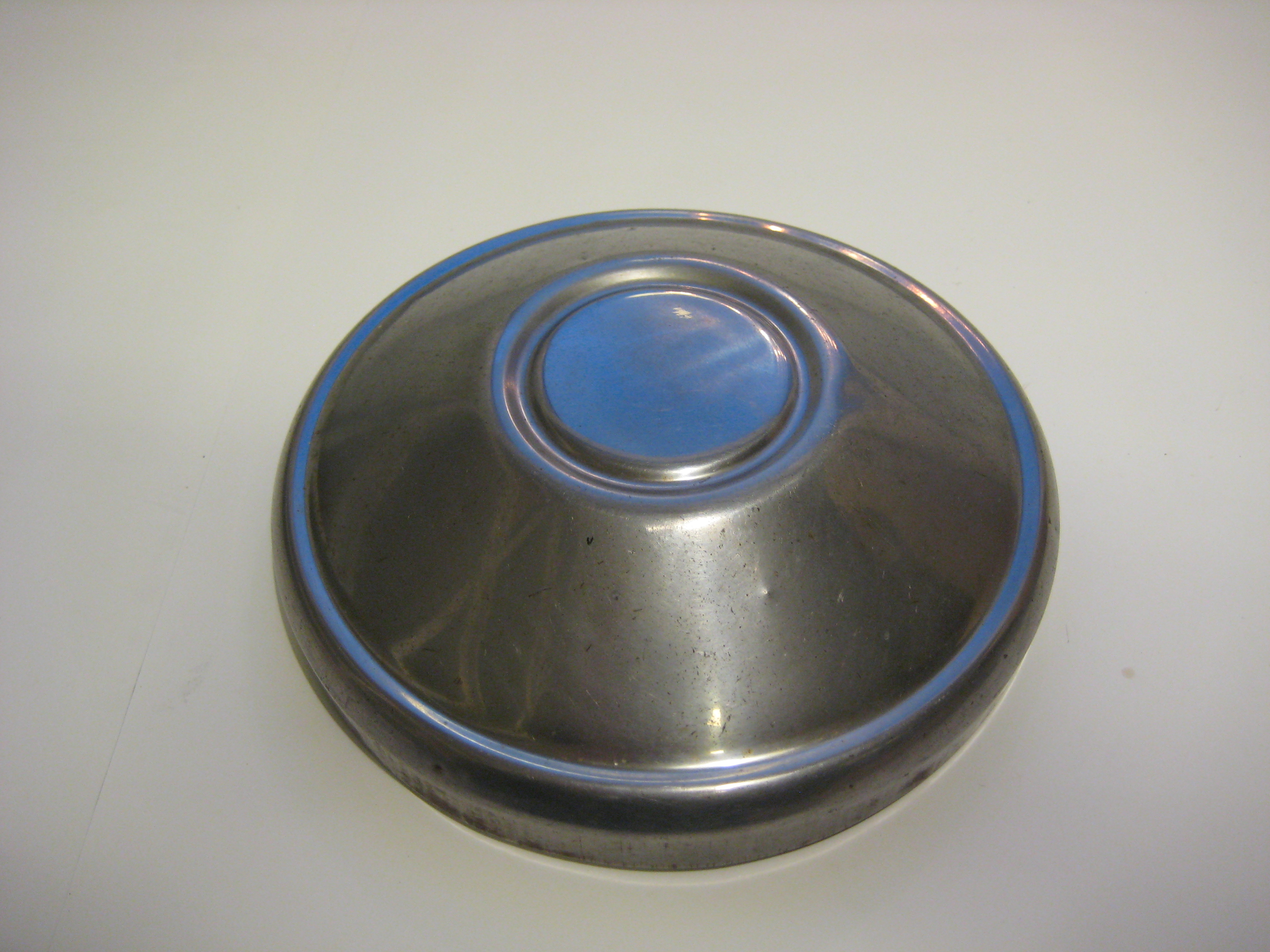 Pölykapseli 215mm