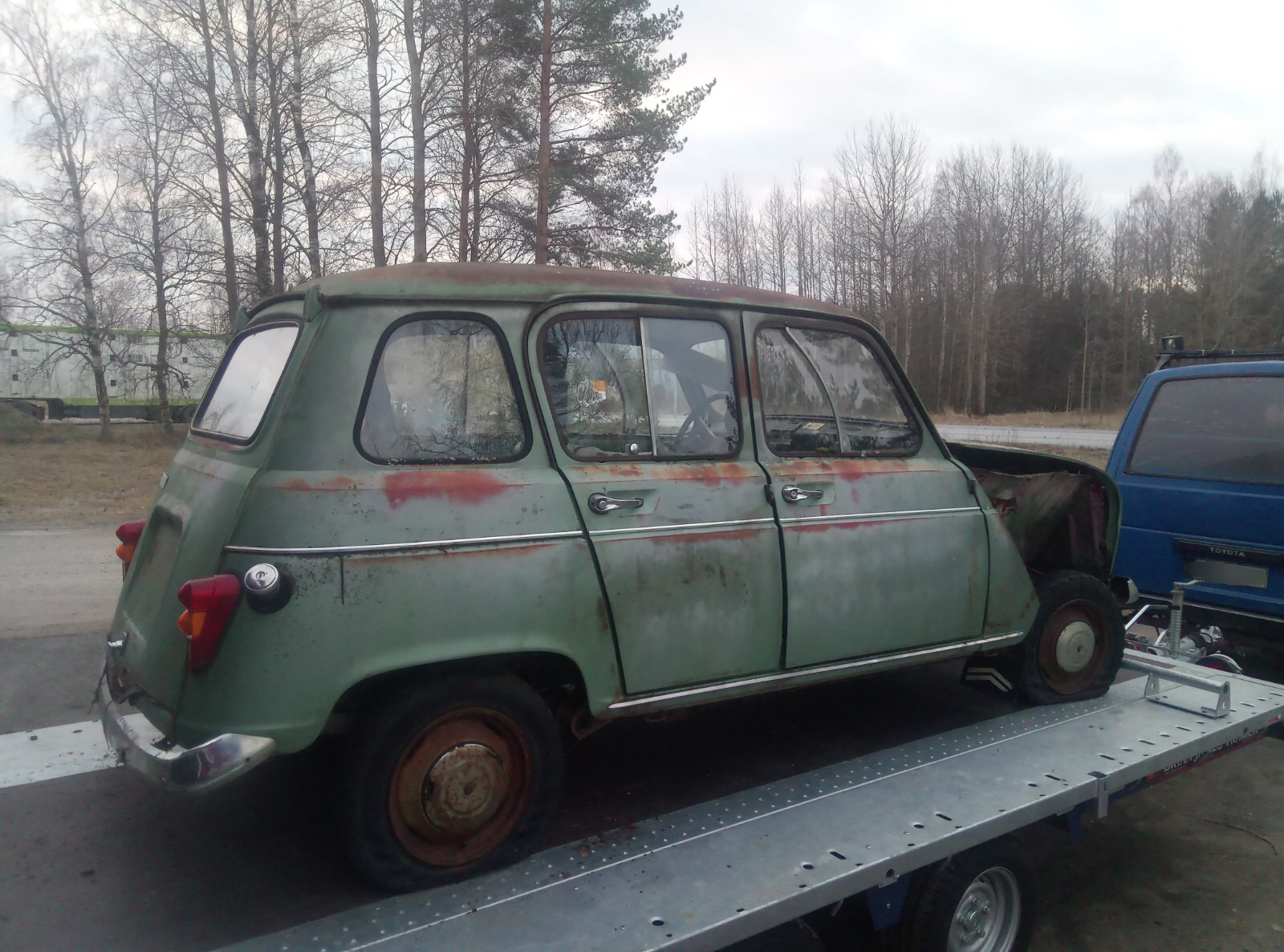 Renault 4 - Reservdelsbil (säljes i delar) - 16