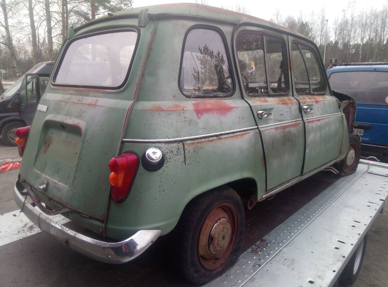Renault 4 - Reservdelsbil (säljes i delar) - 8