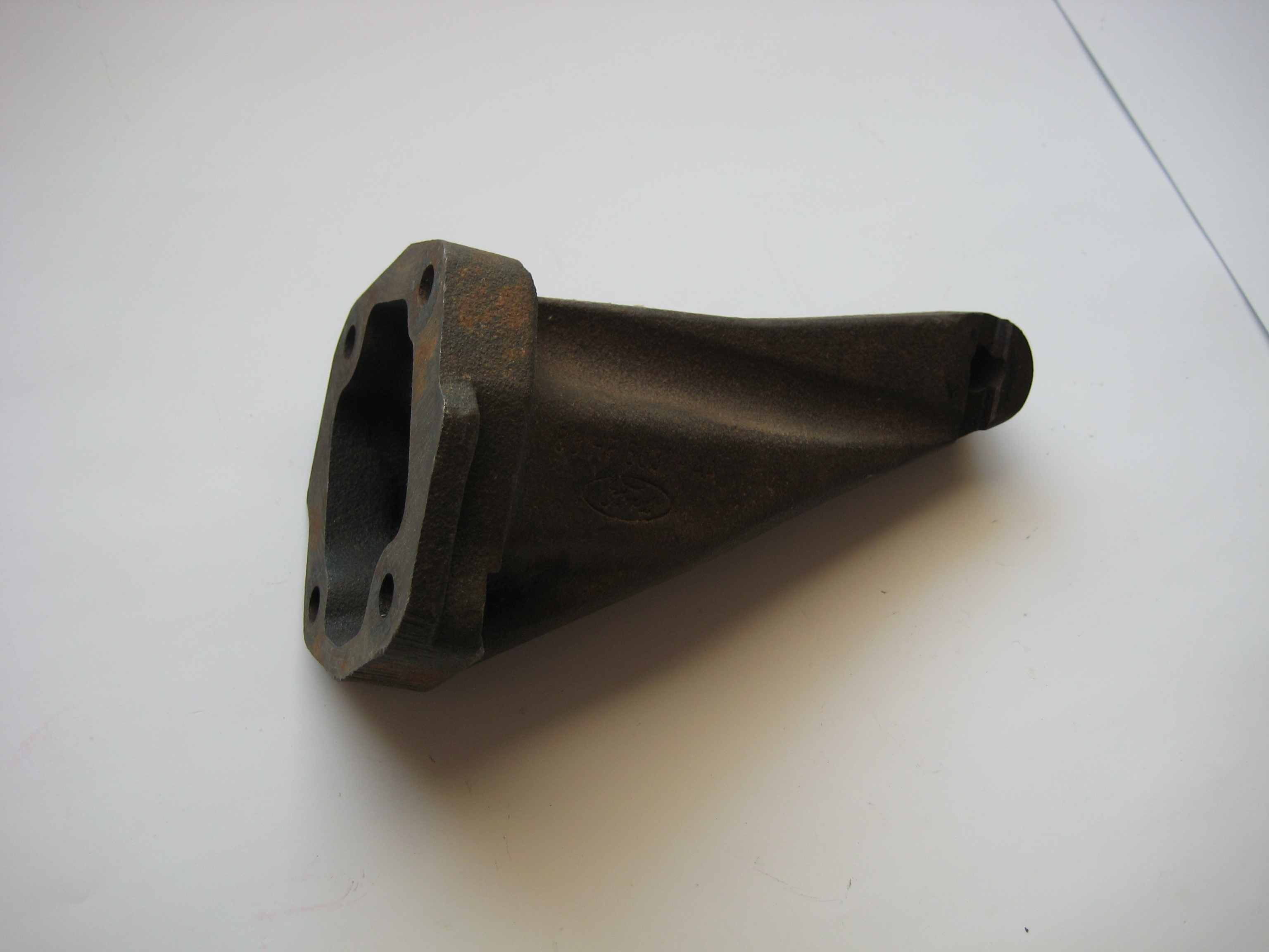 Engine mount bracket Ford Sierra MK1