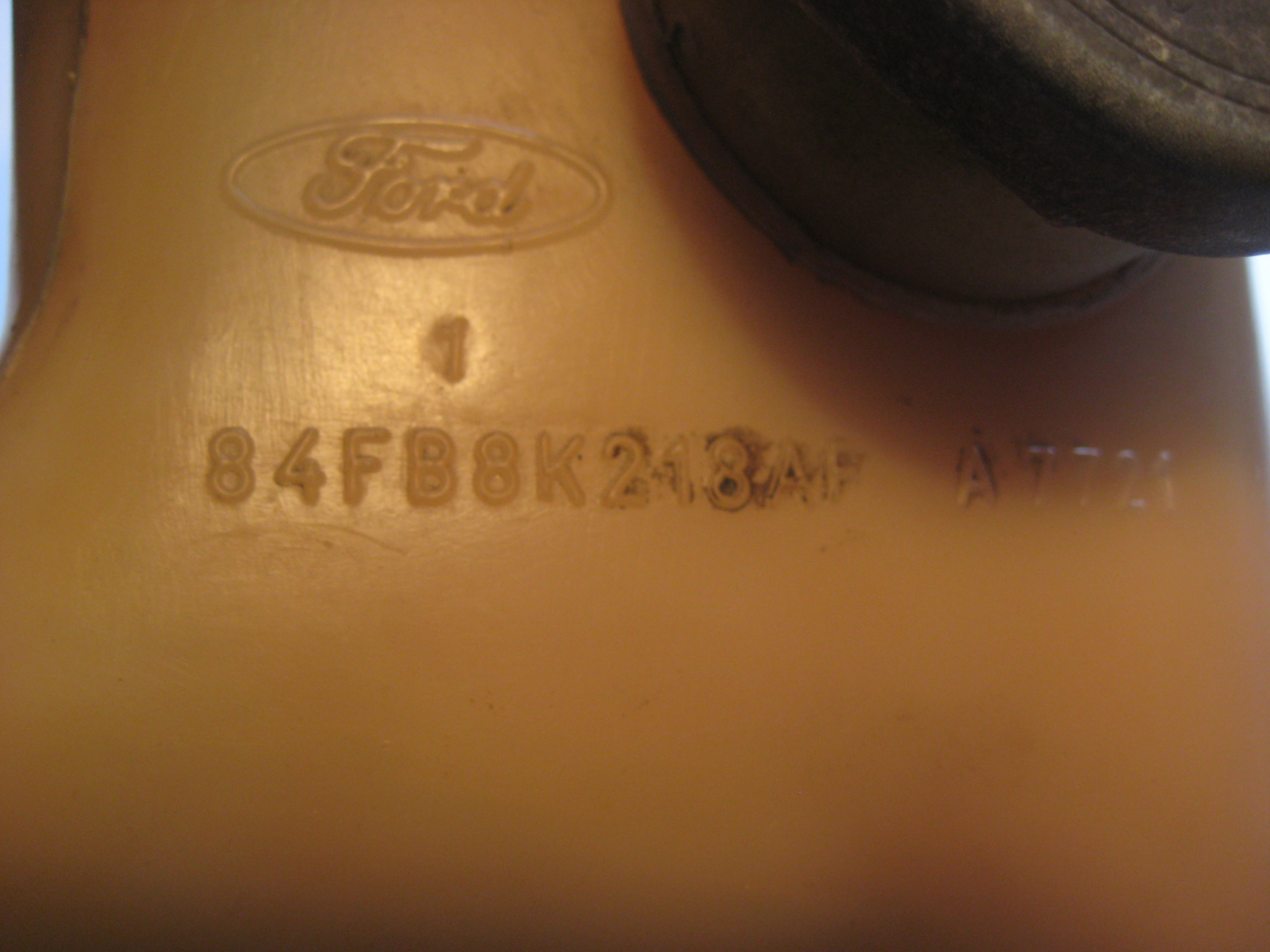 Coolant expansion tank Ford Fiesta MK2 - 5