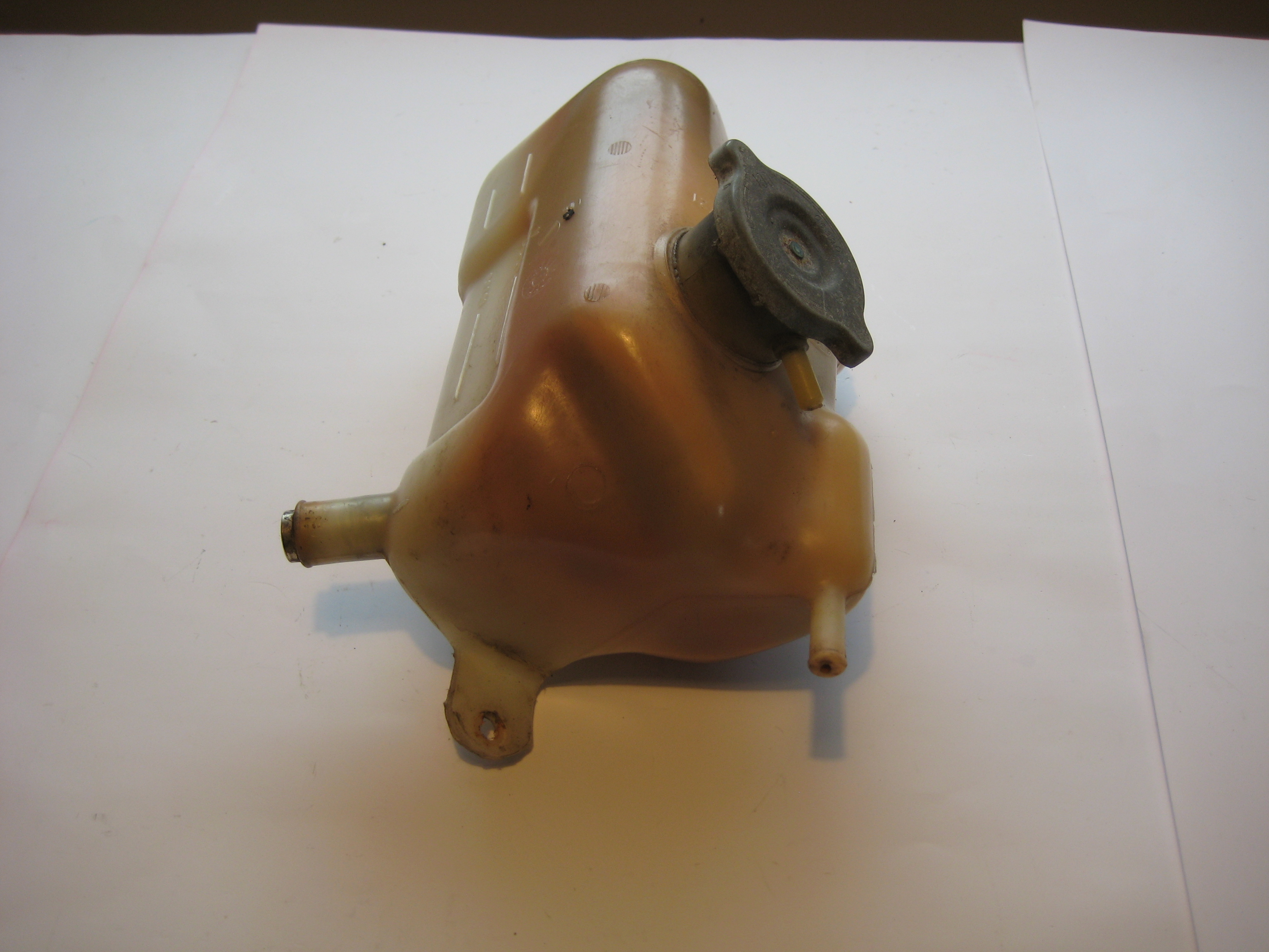 Coolant expansion tank Ford Fiesta MK2 - 2