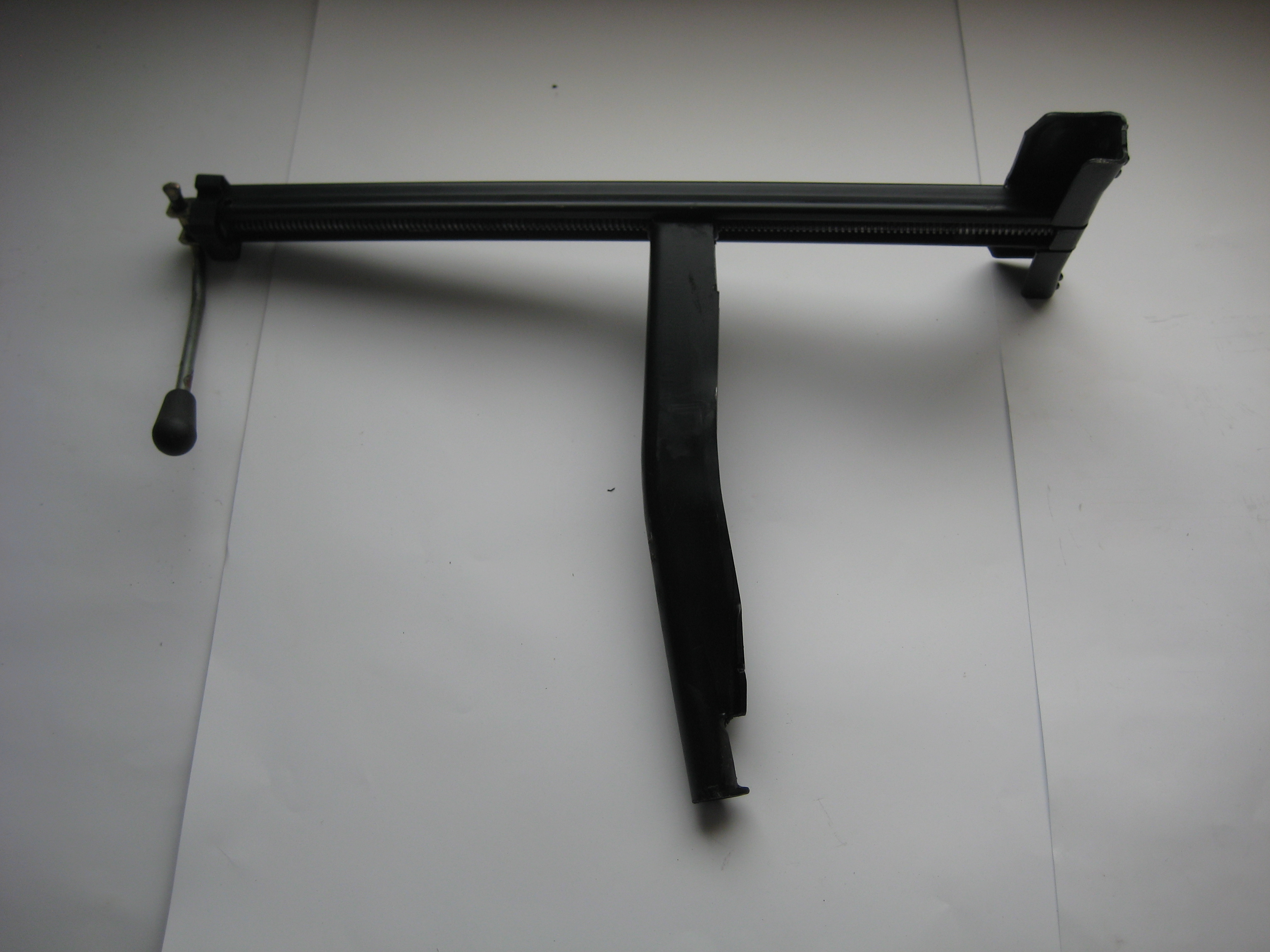 Car Jack Ford (OEM) - 2
