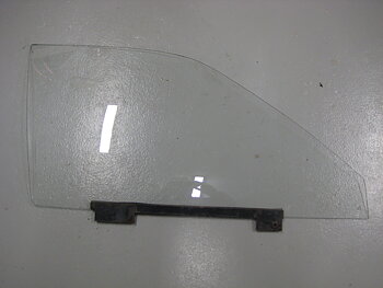Oven ikkuna etu oikea Porche 924/944 2ov