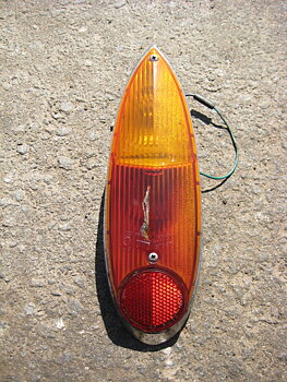Baklampa Morris 1100