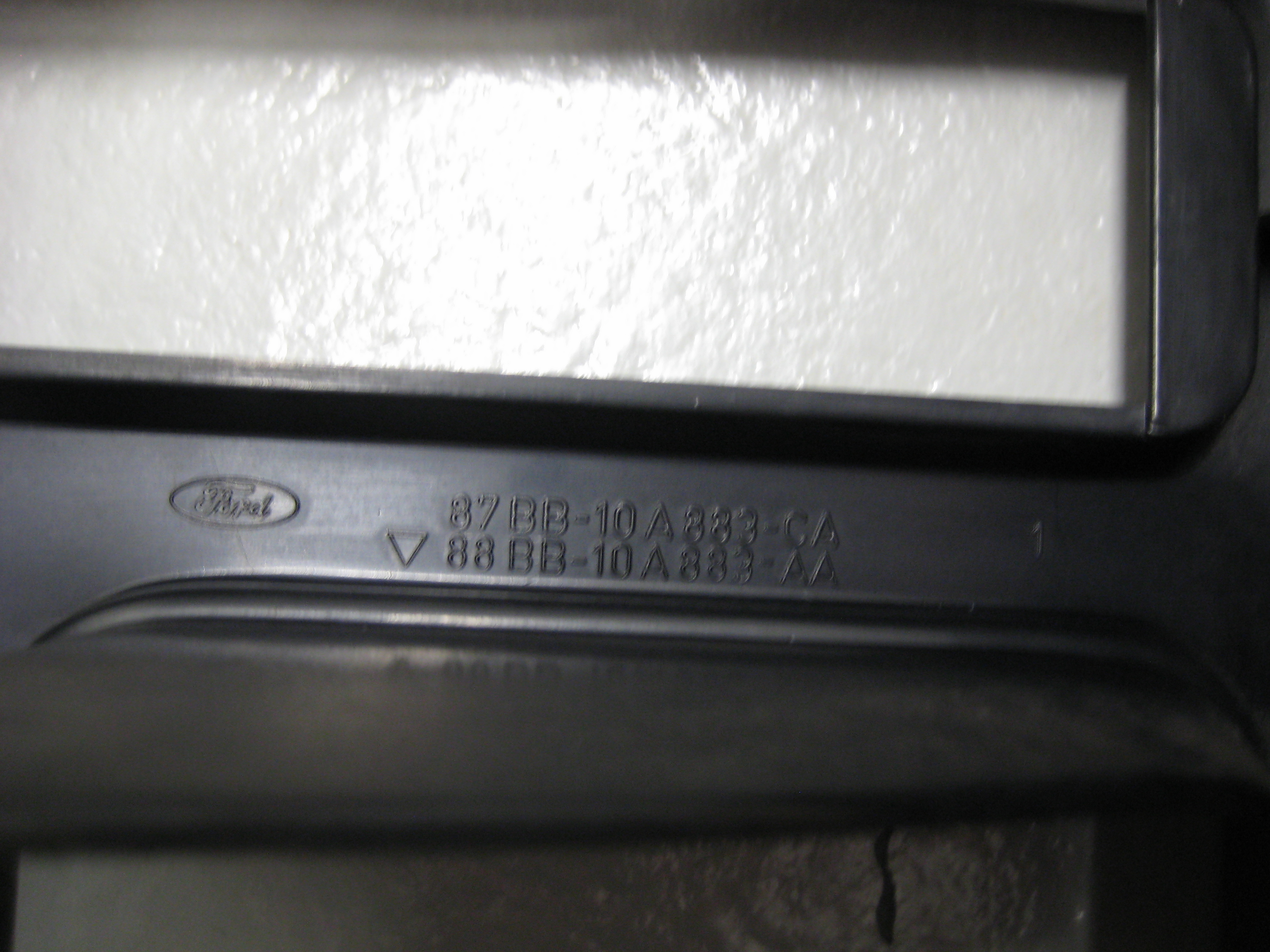 Speedometer cover Ford Sierra - 4