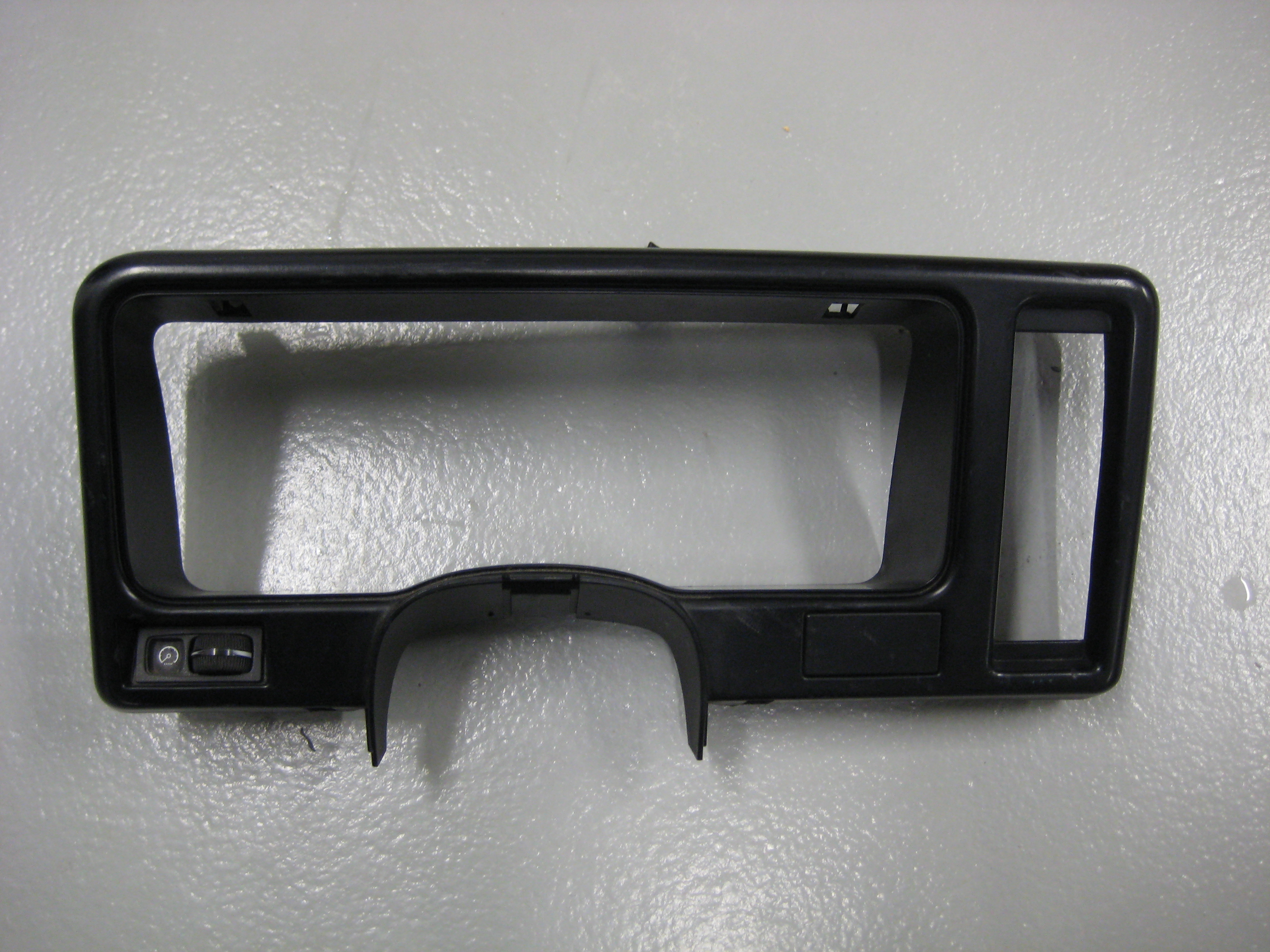 Speedometer cover Ford Sierra