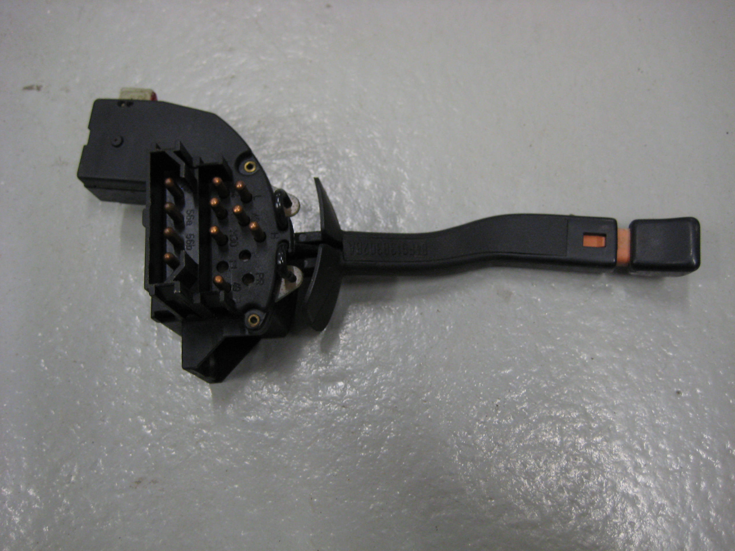 Turn signal switch Ford Fiesta MK2 - 2