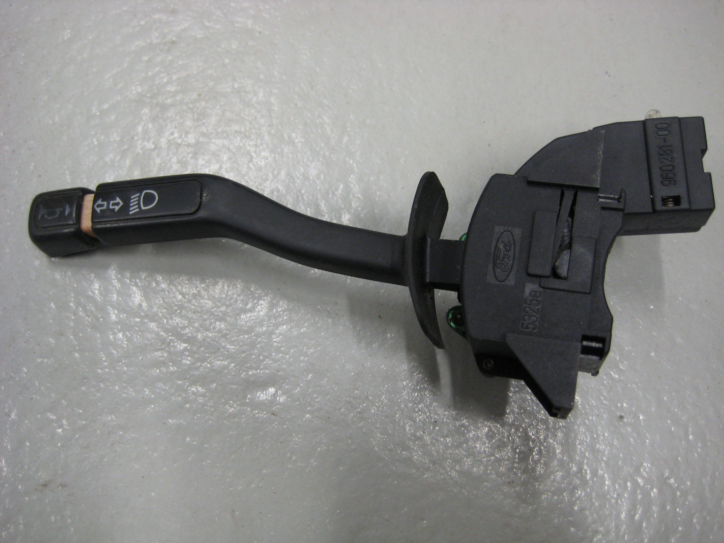Turn signal switch Ford Fiesta MK2