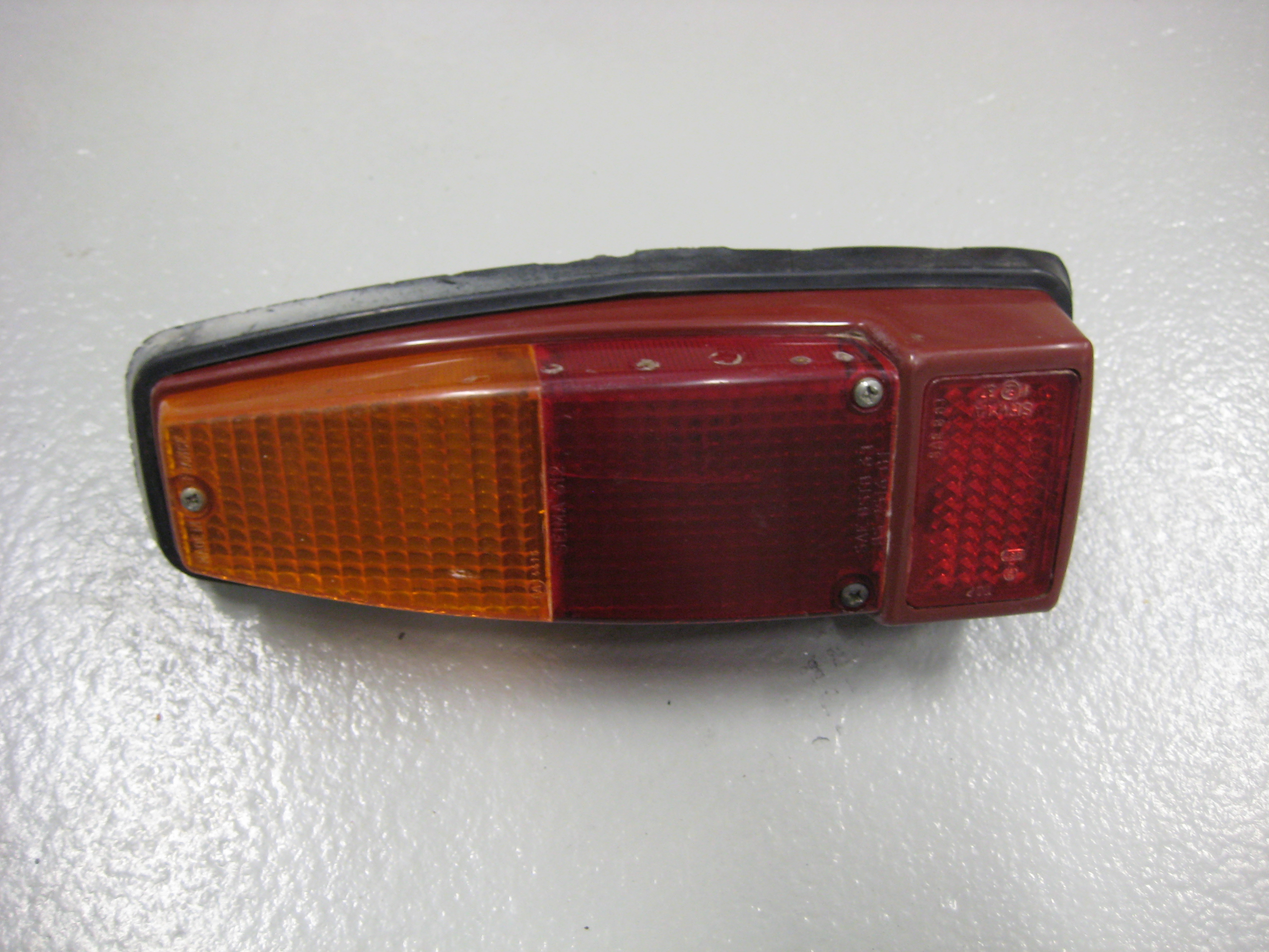 Baklampa Renault 8 - 2