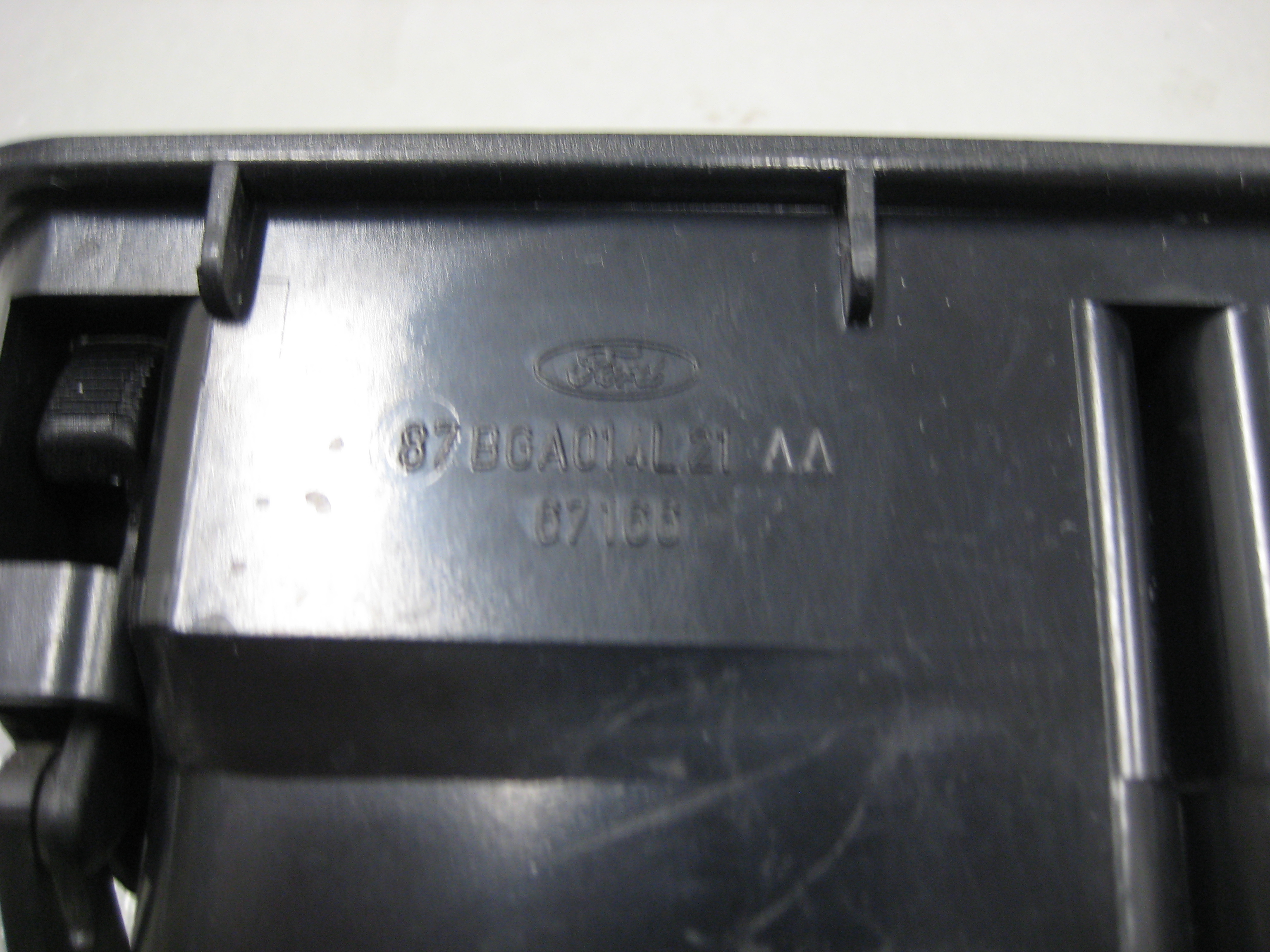 Dashboard air nozzle Ford Sierra - 5
