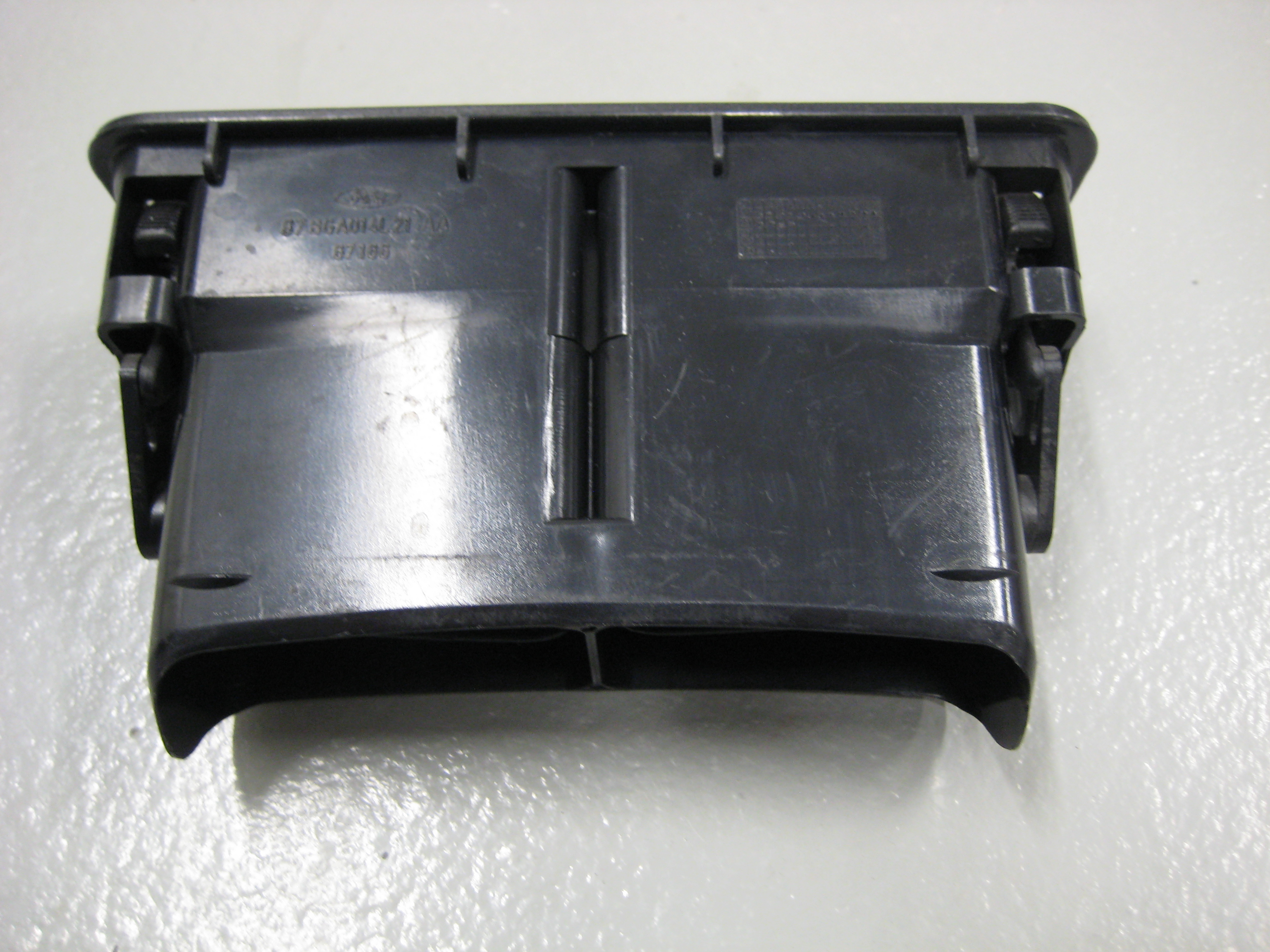 Dashboard air nozzle Ford Sierra - 2