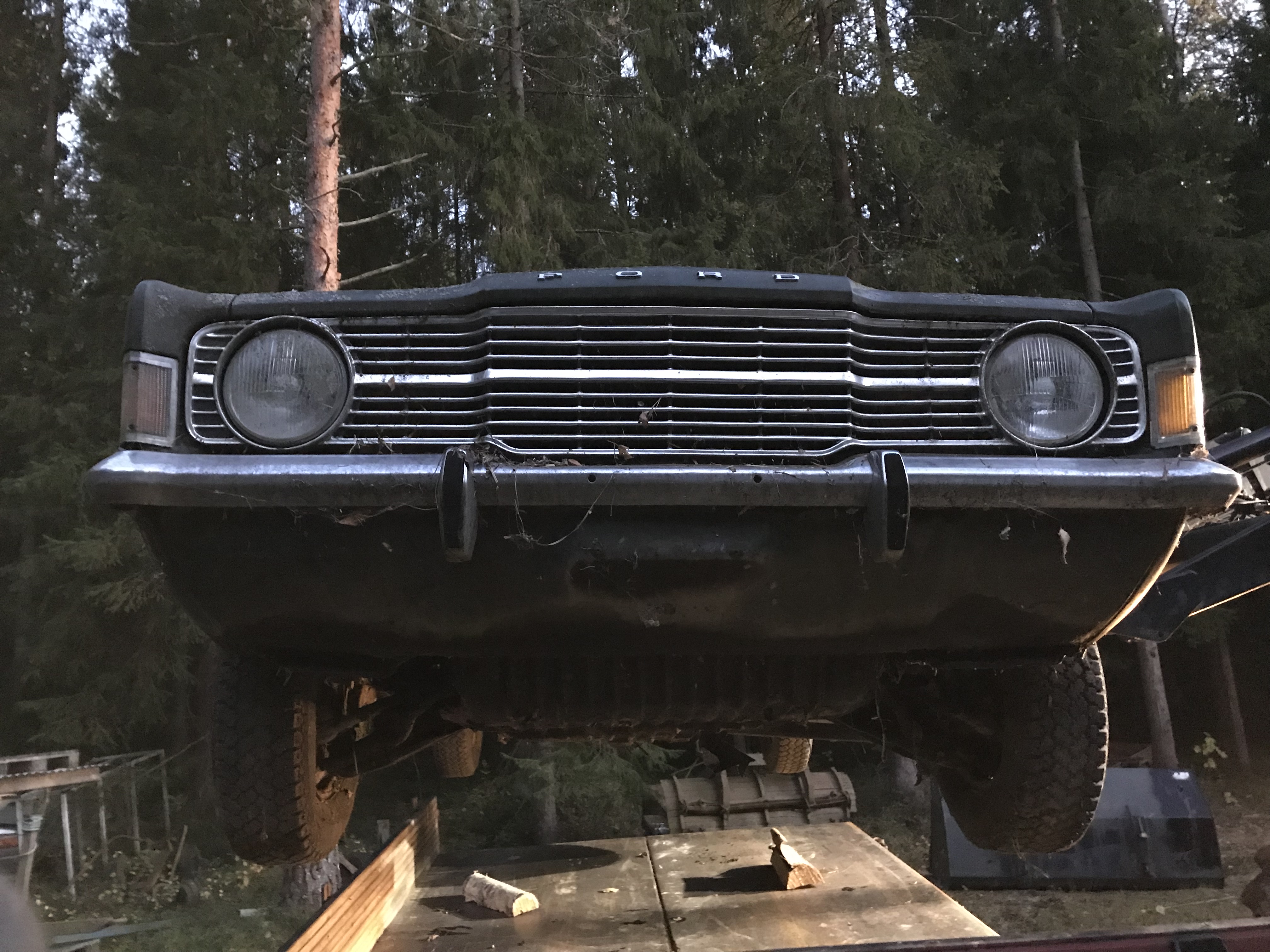 Ford Cortina - Purkuauto (myydään osina) - 5