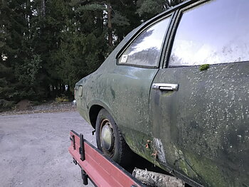 Ford Cortina - Spare part car (parts for sale)