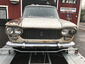 Fiat 1300 - Spare part car (parts for sale)
