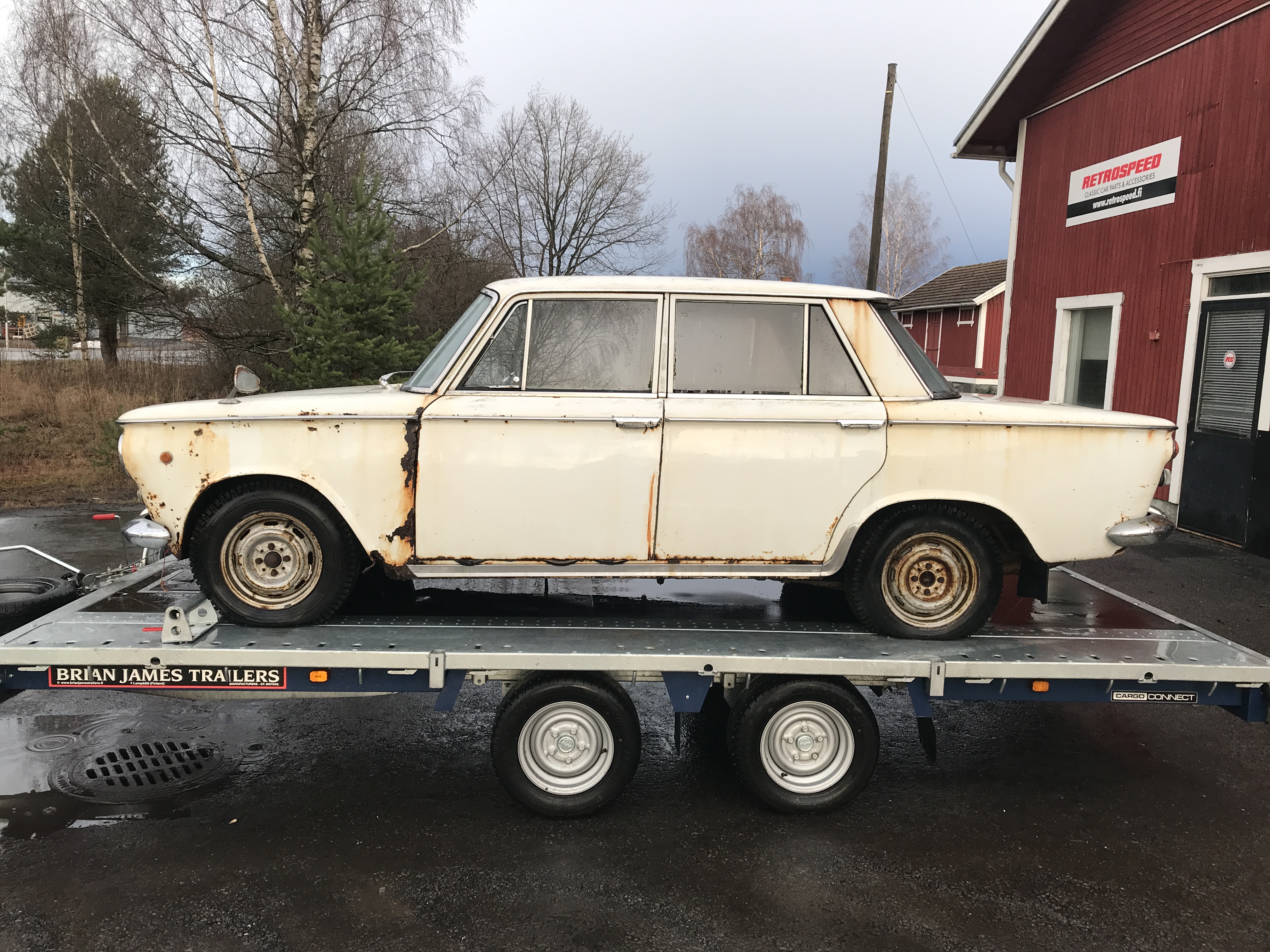 Fiat 1300 - Purkuauto (myydään osina) - 4