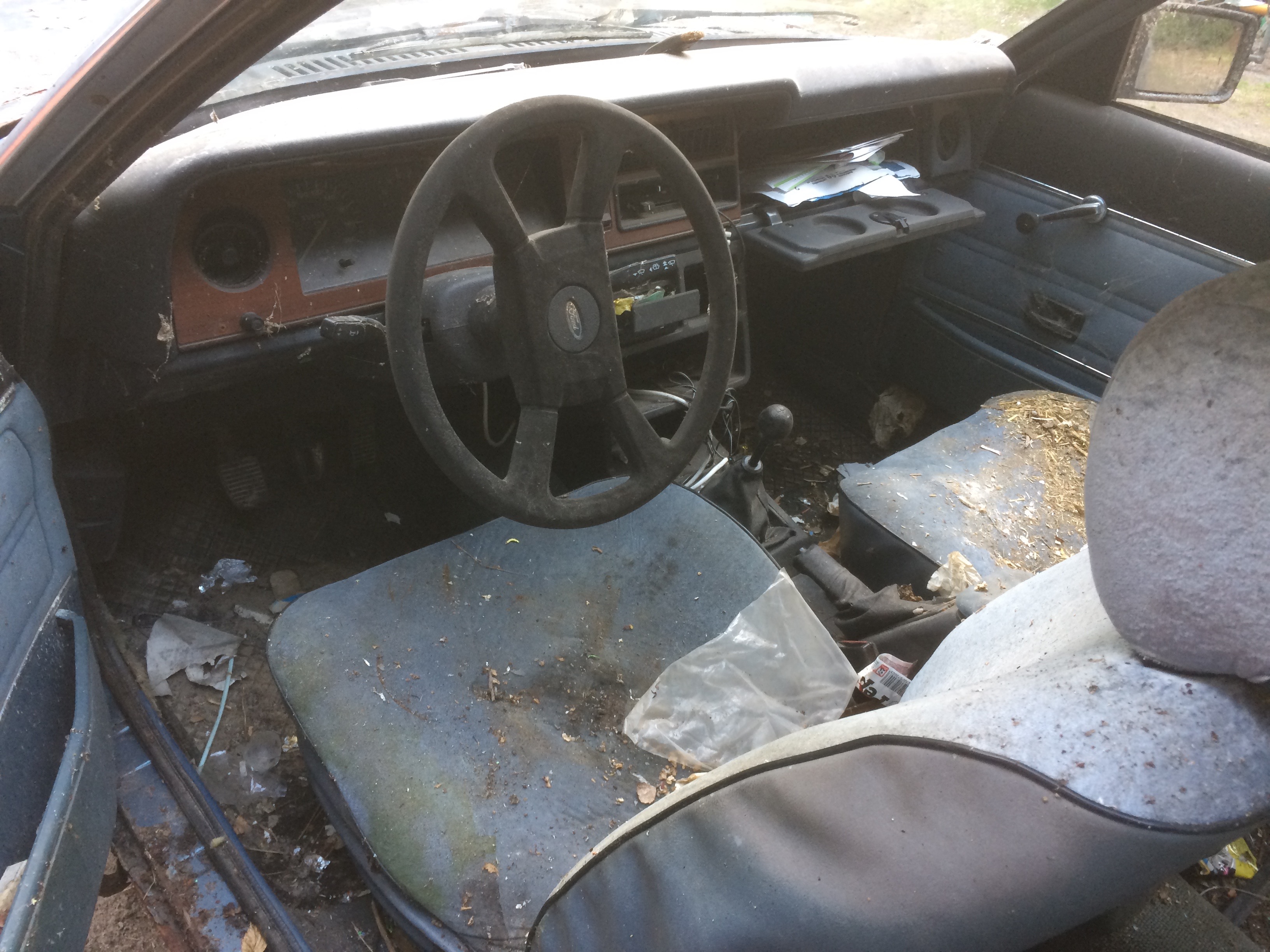 Ford Taunus/Cortina - Purkuauto (myydään osina) - 3