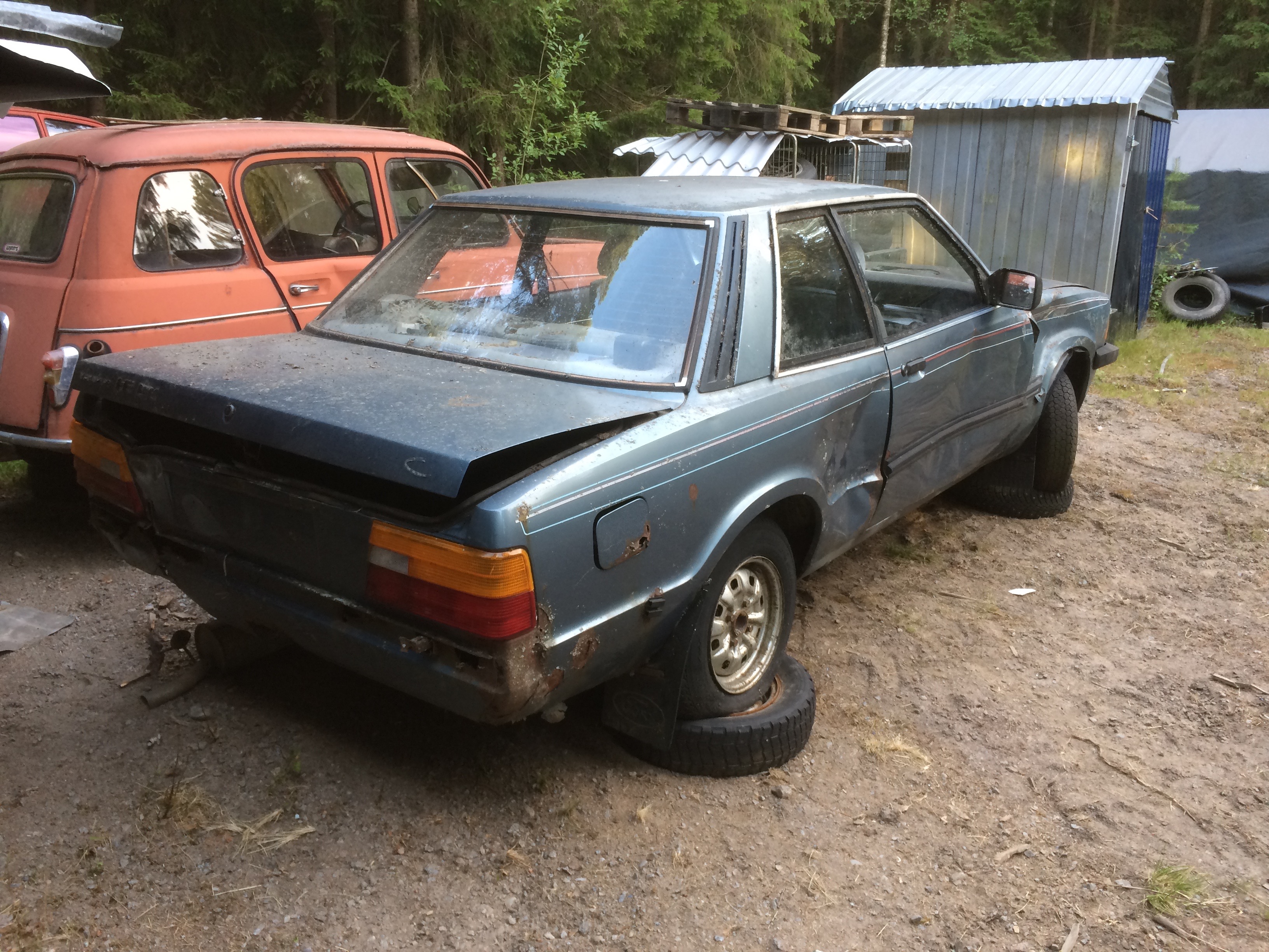 Ford Taunus/Cortina - Purkuauto (myydään osina) - 4