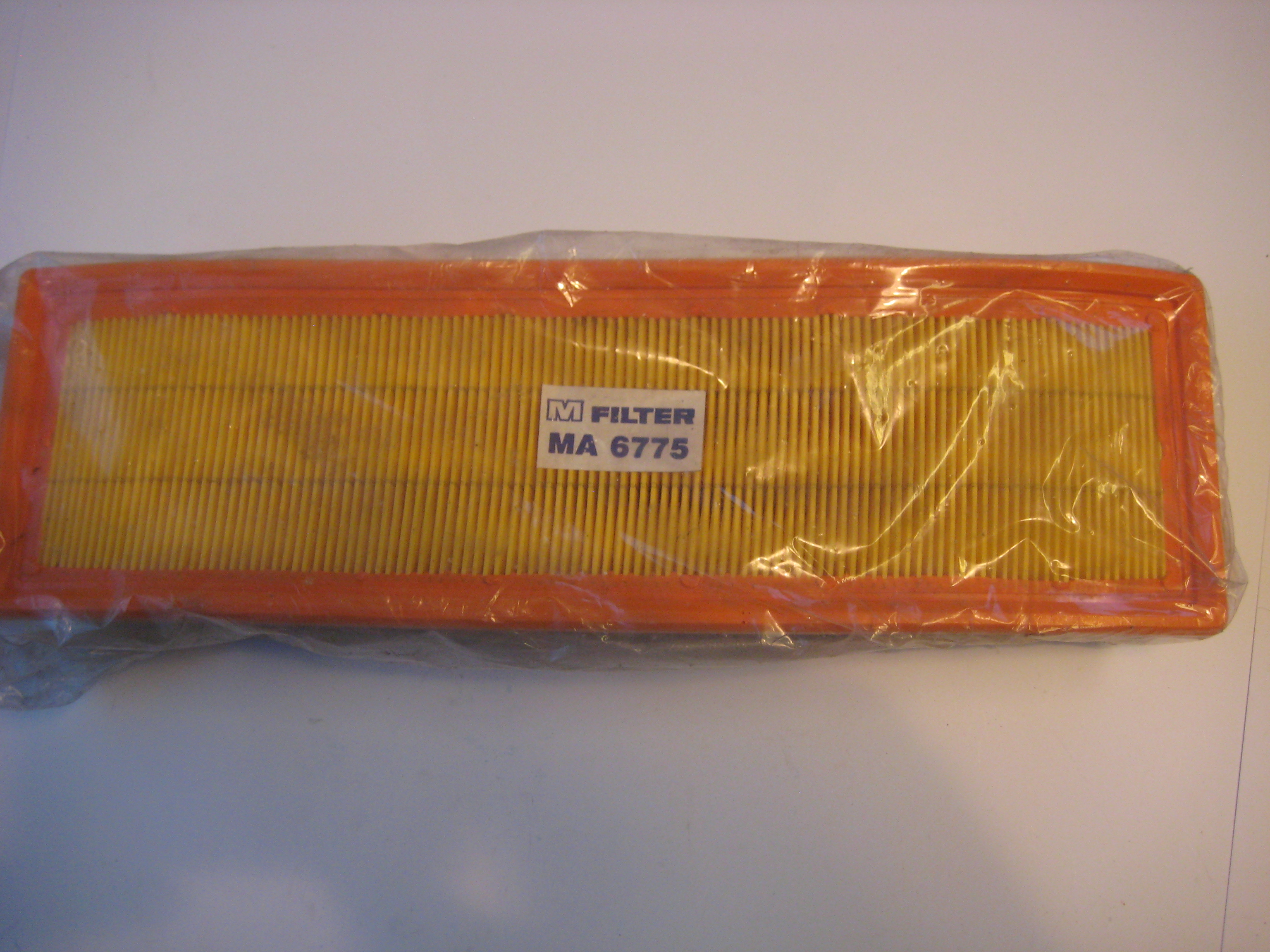 Airfilter Opel Ascona 1,6D & 2,0D 78-88   Renault R9D R11D R18D R20D R21D Safrane 2,1 TD