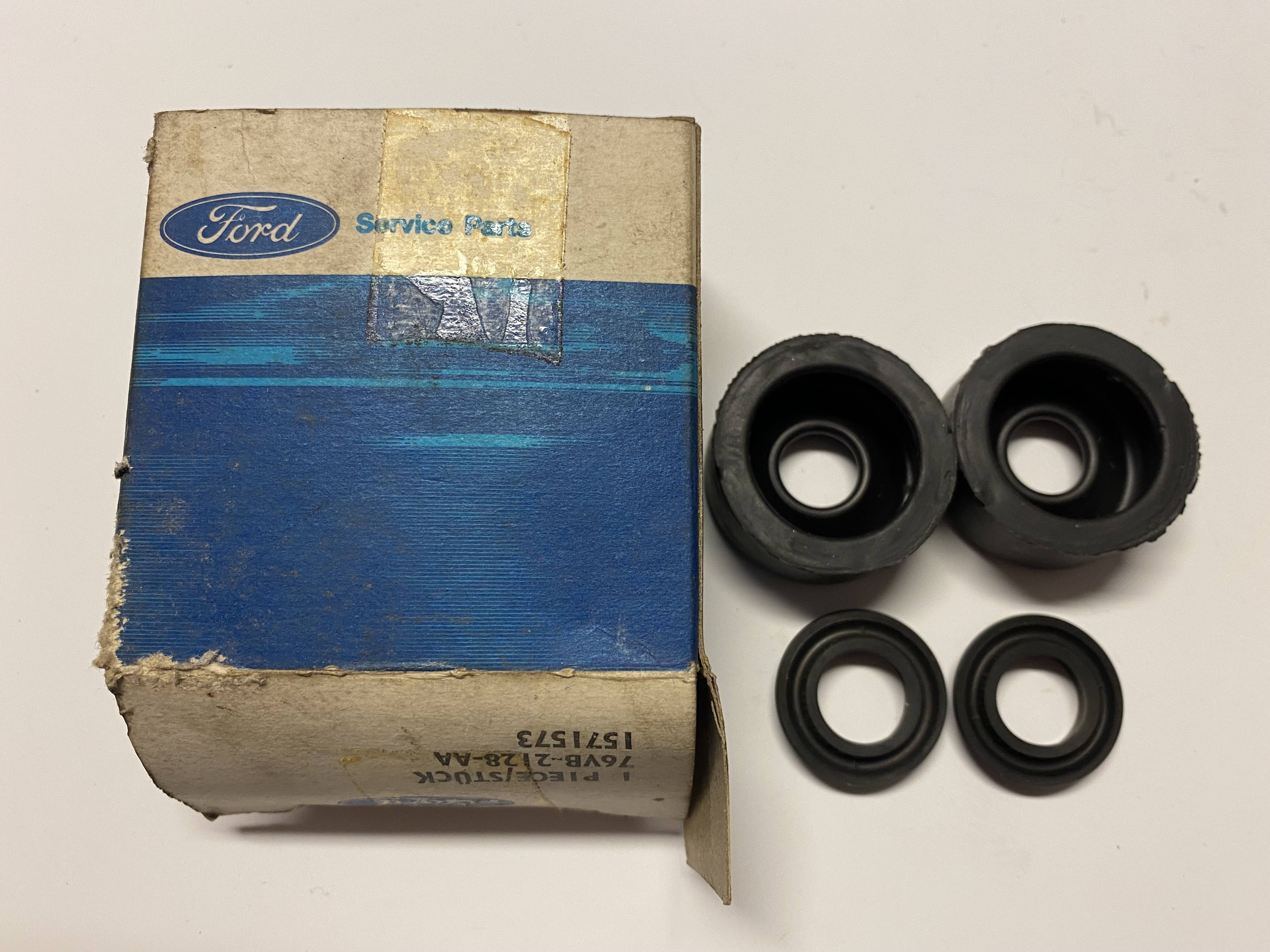 Wheel brake cylinder repair kit Transit Mk2 Genuine Ford NEW OLD STOCK