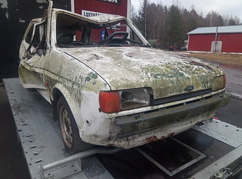 Ford Fiesta - Spare part car (parts for sale)