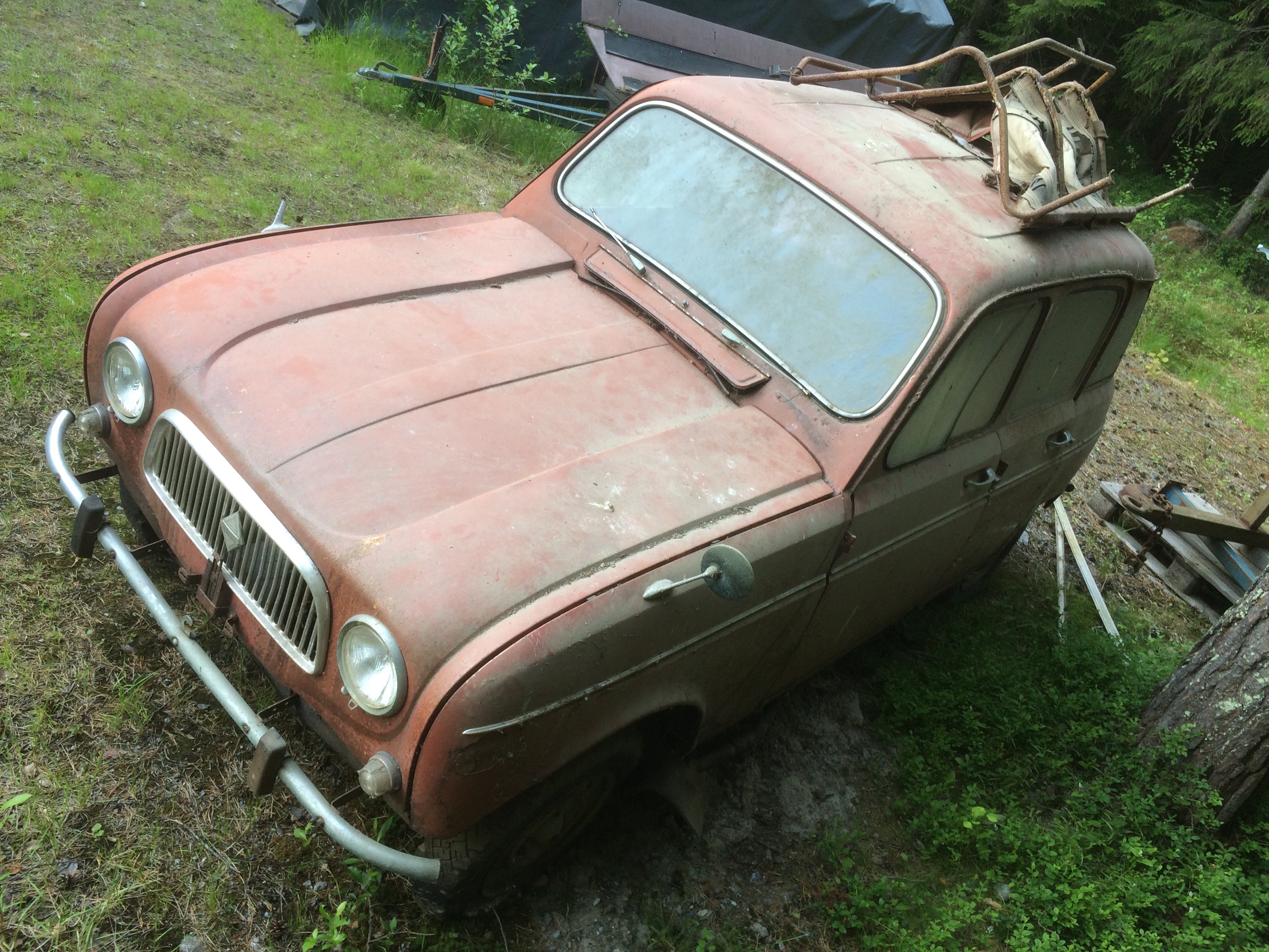 Renault 4 - Reservdelsbil (säljes i delar) - 3