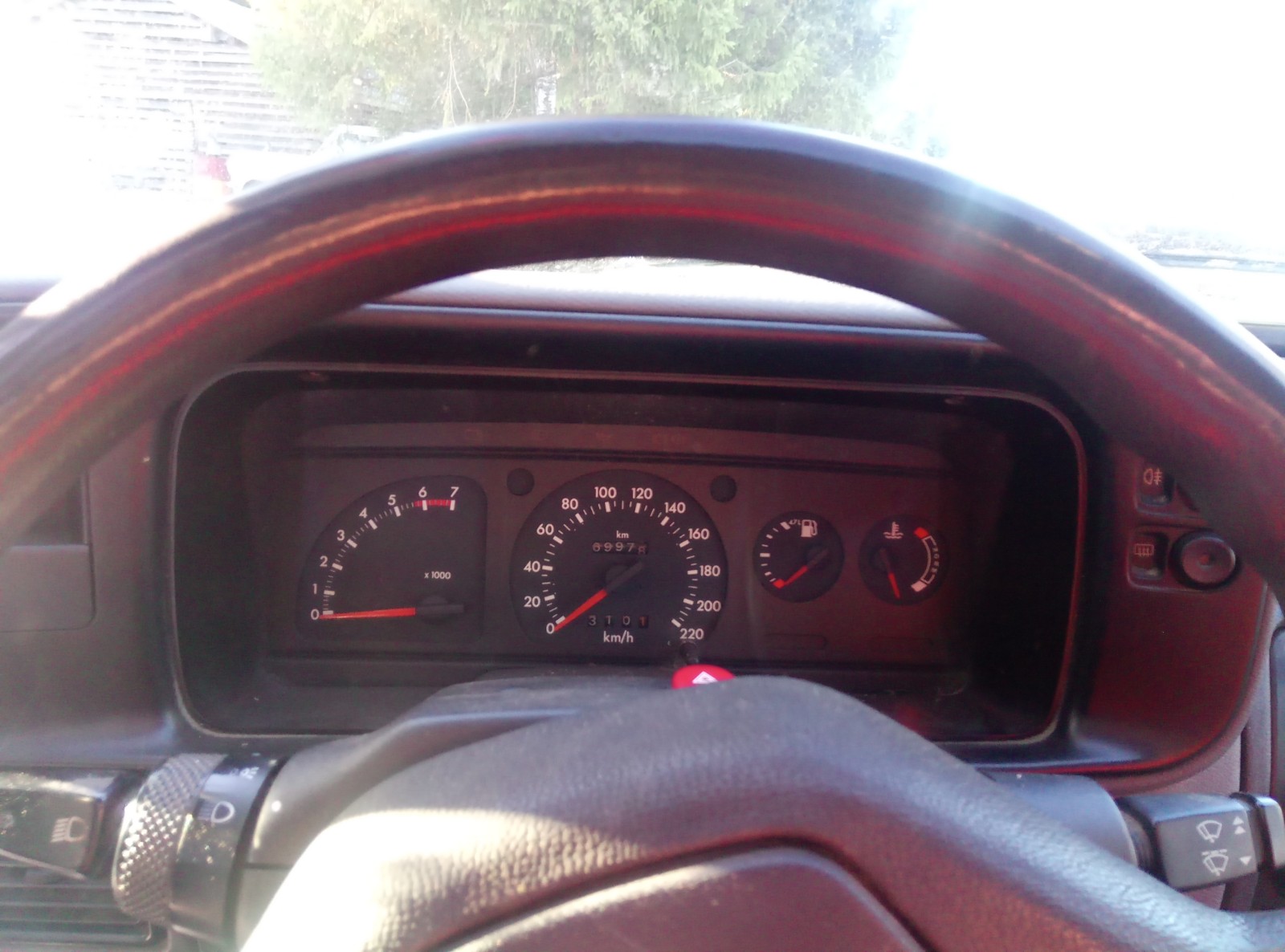Ford Escort Laser - Purkuauto (myydään osina) - 6