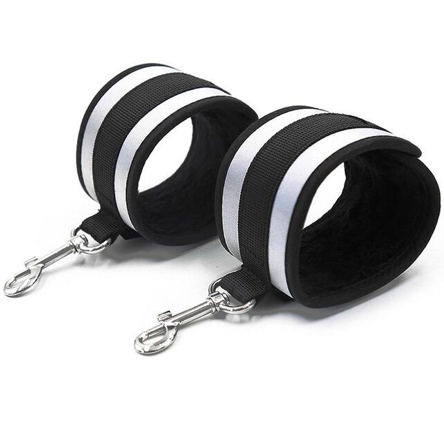Ohmama Fetish Wrist Cuffs