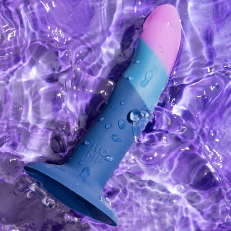 Romp Piccolo Silicone Dildo With Tricolor Suction Cup 14 CM - 2