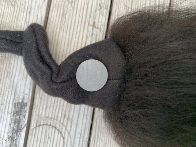 Tomtemagnet Svart Mössa Islandsfår Svart Skägg - 2