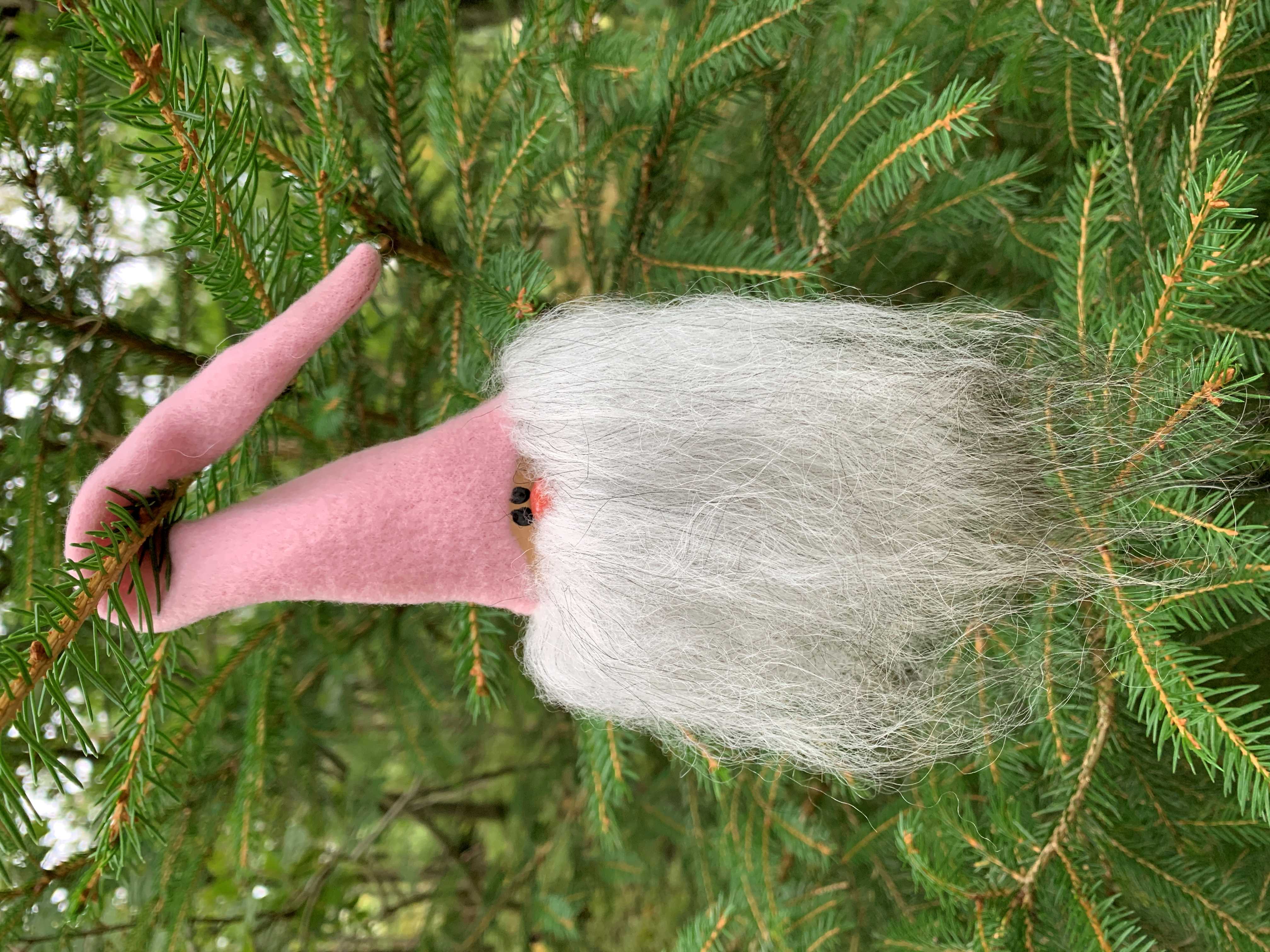 Grantomte Rosa Mössa Islandsfår Grått Skägg