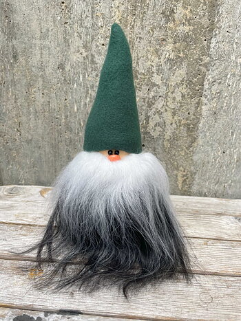 Skäggtomte 20 cm Grön Mössa Islandsfår Svartvitt Skägg