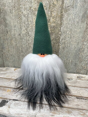 Stor Skäggtomte 30 cm Grön Mössa Islandsfår Svartvitt Skägg